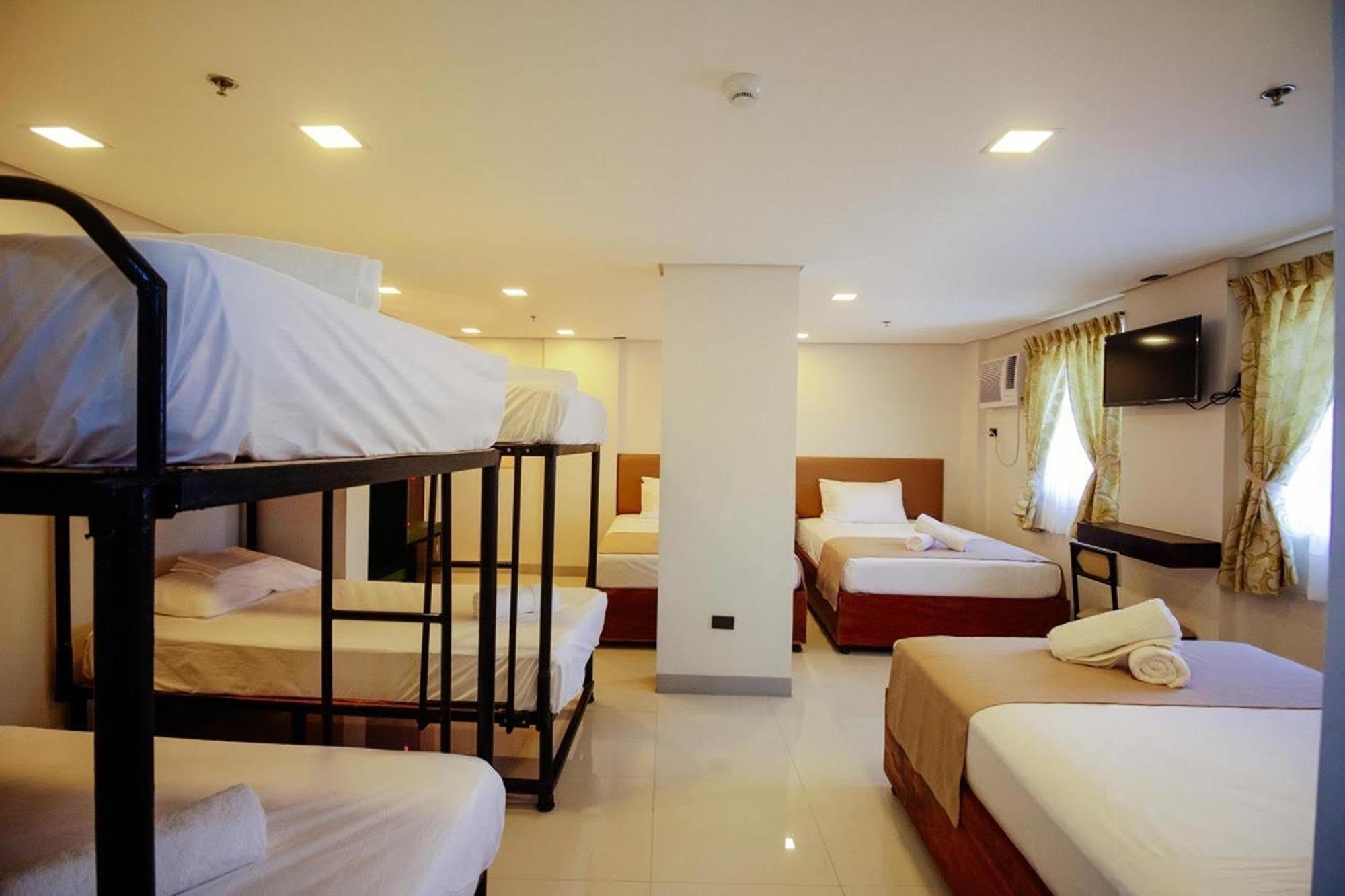 Belltower CSheLi Suites Vigan City Exterior foto