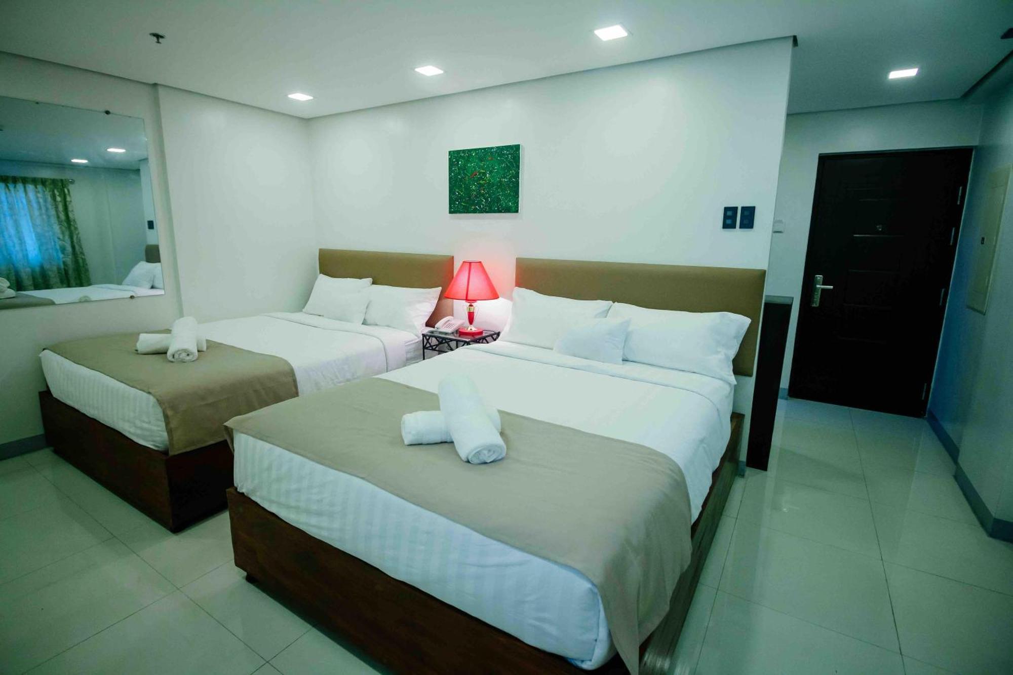 Belltower CSheLi Suites Vigan City Exterior foto