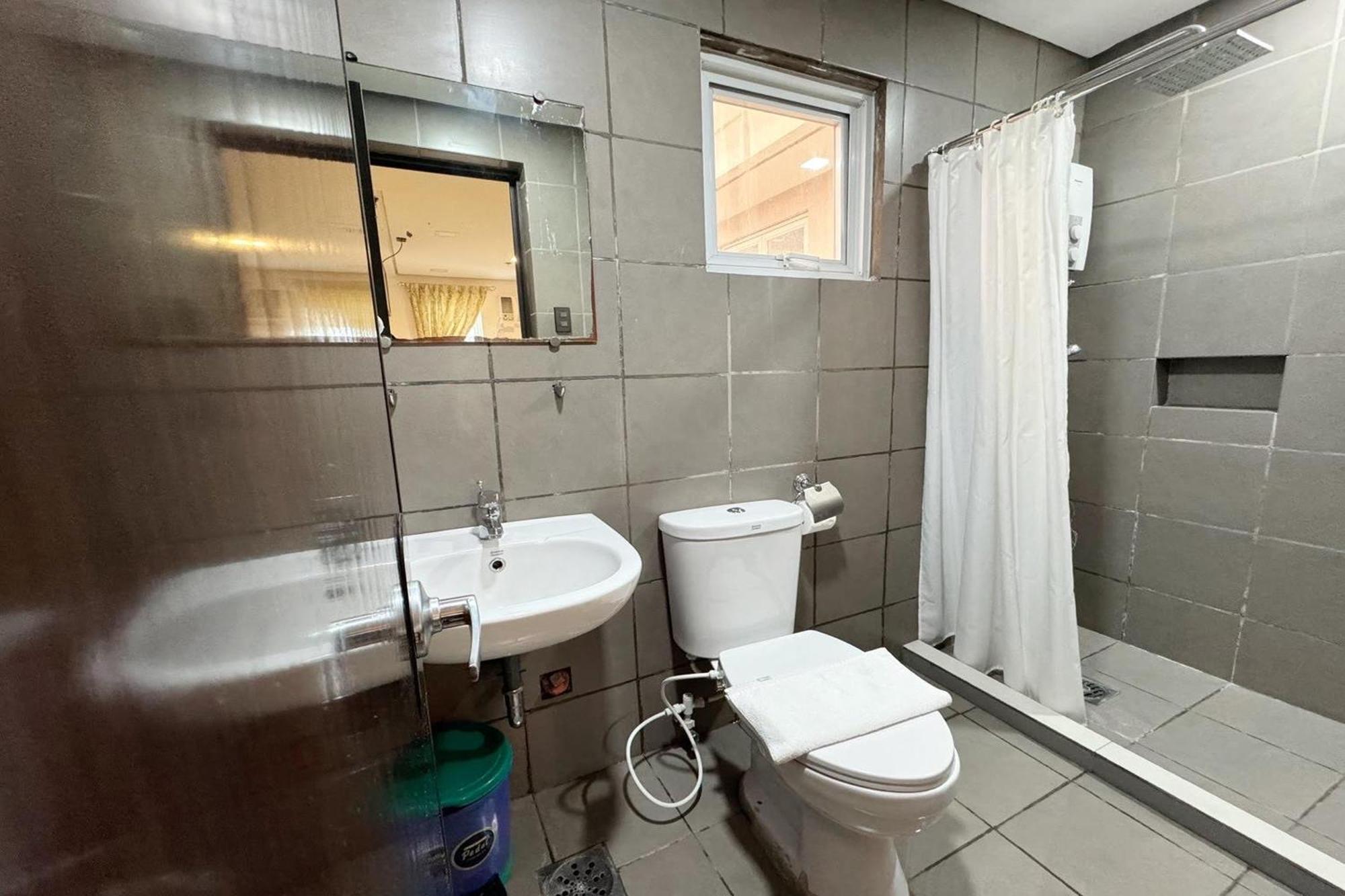 Belltower CSheLi Suites Vigan City Exterior foto